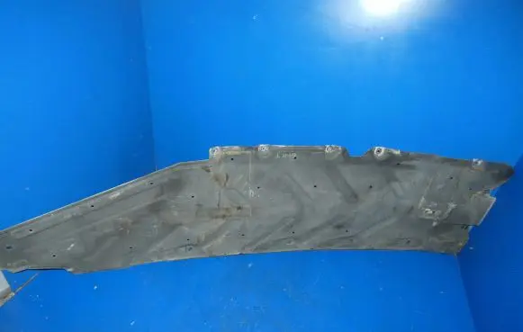 Mercedes-Benz CLA C117 X117 W117 Engine splash shield/under tray