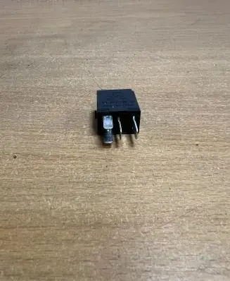 Mercedes-Benz E C207 W207 Other relay 4RA93376608 F4777