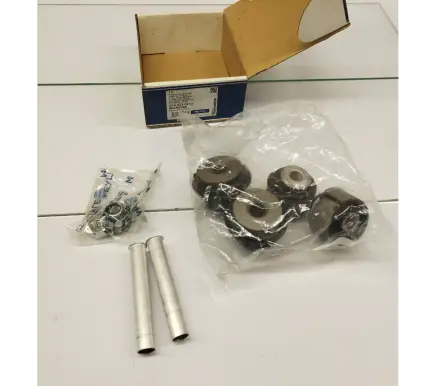 Mercedes-Benz 190 W201 Rear suspension control arm 2013300075 A2013300075 2013335114