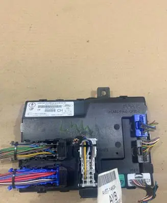 Ford Fiesta Comfort/convenience module 8V5115K600CH 020011475401