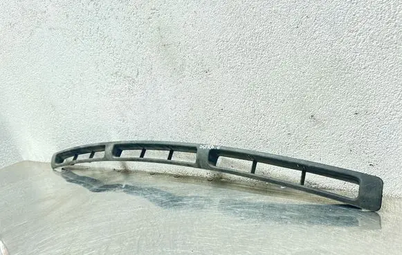 Opel Astra G Front bumper lower grill 90559508