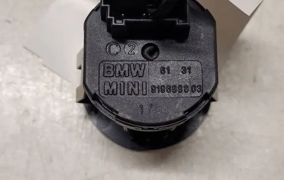 BMW 3 E90 E91 Passenger airbag on/off switch 919888603