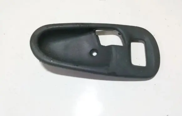 Mitsubishi Pajero Sport I Other interior part mb827395