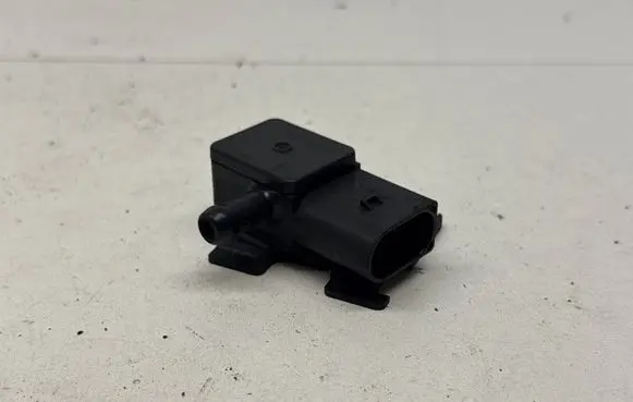 BMW X3 F25 Exhaust gas pressure sensor 7805152 11M15