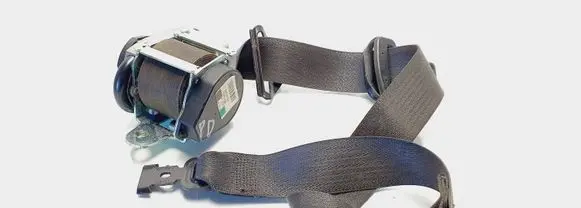 Opel Zafira C Front seatbelt 623097200 13321745