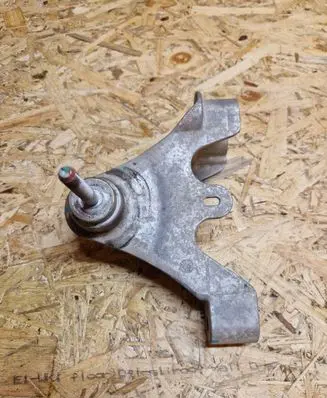 Dacia Spring Engine mount bracket 112320338R 2022102401