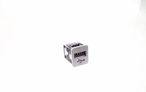 BMW 7 G11 G12 USB socket connector 9368857 84109368857