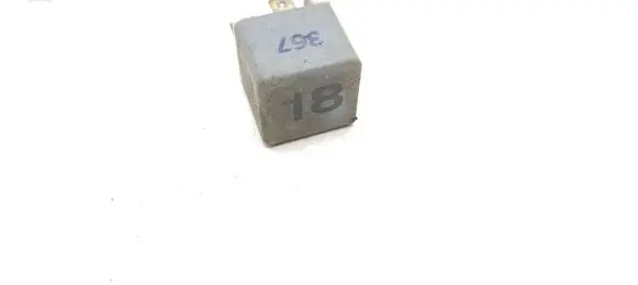 Volkswagen Golf II Other relay 4RA00351058