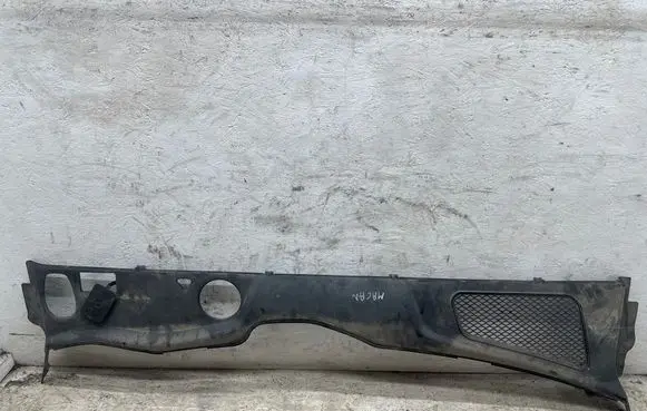 Porsche Macan (95B) Wiper trim 95B819447C
