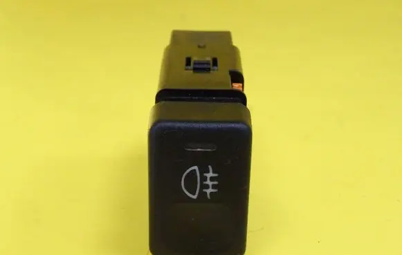 Land Rover Range Rover P38A Fog light switch 0157800