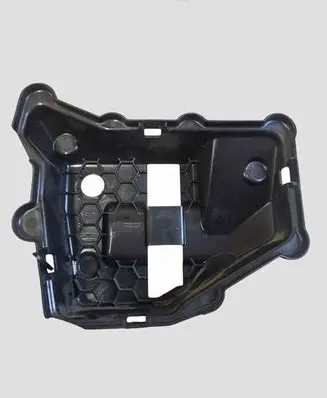 Volkswagen Golf VII Other engine bay part 04E103729