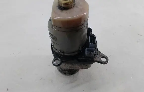 Ford C-MAX I Power steering pump 4M513K514BF
