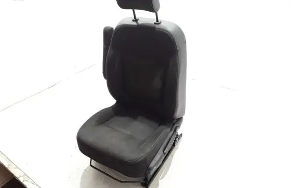 Opel Vivaro Front driver seat 
