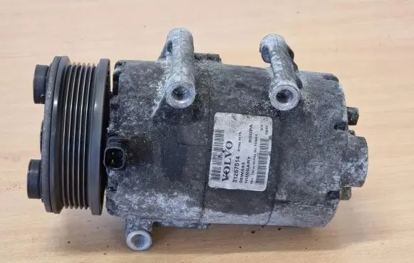 Volvo V70 Air conditioning (A/C) compressor (pump) 31267514