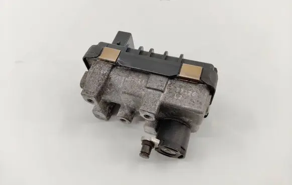 Ford Mondeo Mk III Turbine electric control actuator 6NW008412 G221
