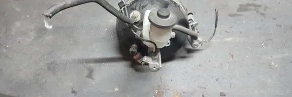 Toyota RAV 4 (XA20) Brake booster 13101011260