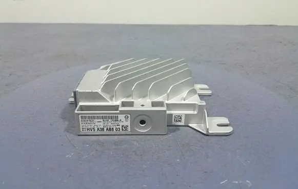 BMW X3 E83 Sound amplifier 5A38AB8