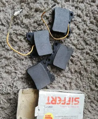 Peugeot 405 Brake pads (rear) Lp667