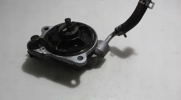 Toyota Auris 150 Vacuum pump