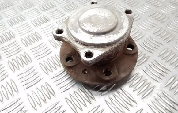 Volvo S60 Rear wheel hub