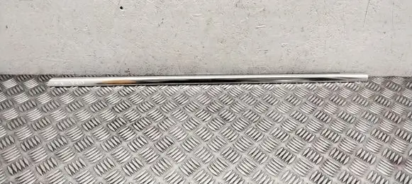 Volvo V70 Front door glass trim molding 