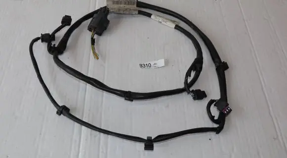 Volvo V70 Parking sensor (PDC) wiring loom 30724522