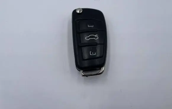 Audi A3 S3 8P Ignition key/card 8P0837220D