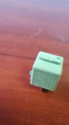 BMW 5 E39 Other relay 8373700