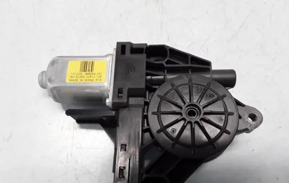 Volvo V70 Rear door window regulator motor