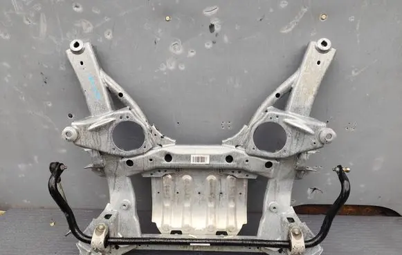 BMW 4 G22 G23 G24 G26 Front subframe 6883131