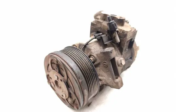 Suzuki Grand Vitara II Air conditioning (A/C) compressor (pump) 9520167JA0