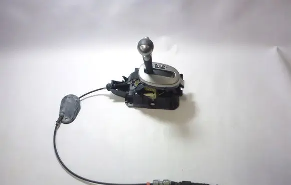 Nissan Note (E12) Gear selector/shifter in gearbox 