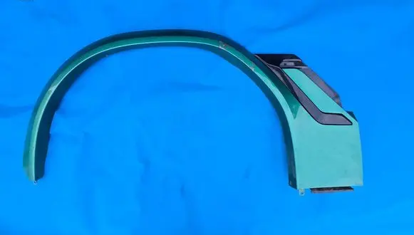 BMW X6M G06 F96 Fender trim (molding) 8075347 8746969
