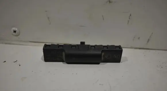Volkswagen Tiguan Aerial antenna filter 5N0035570