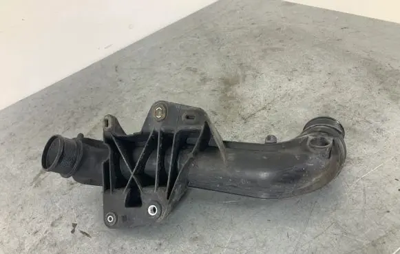 Audi A4 S4 B8 8K Intercooler hose/pipe 8K0145673L