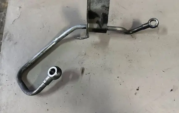 Lexus IS 220D-250-350 Turbo turbocharger oiling pipe/hose