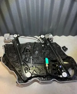 Tesla Model Y Front door manual window regulator 149550900F