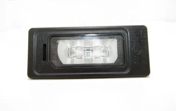 Audi A4 S4 B8 8K Number plate light 4C0943021