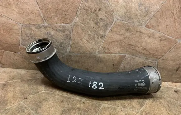 Mercedes-Benz GLE (W166 - C292) Intercooler hose/pipe A1665280000