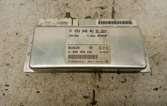Mercedes-Benz E W211 ESP (stability system) control unit 0335454032 DKEB08031623 0265109515