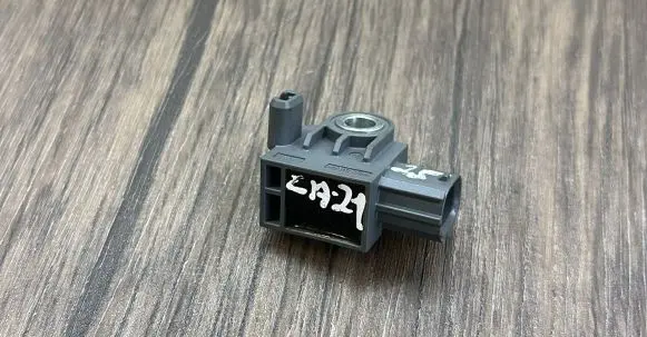 KIA Sportage Airbag deployment crash/impact sensor 95920B4000