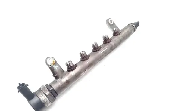 Land Rover Freelander 2 - LR2 Fuel main line pipe 9656917280 0281002803 9654748880