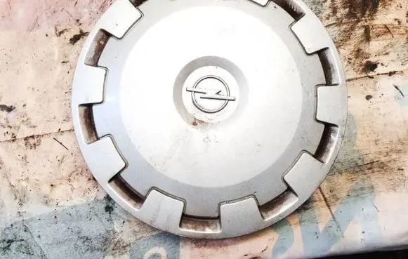 Seat Ibiza III (6L) R15 wheel hub/cap/trim 1521