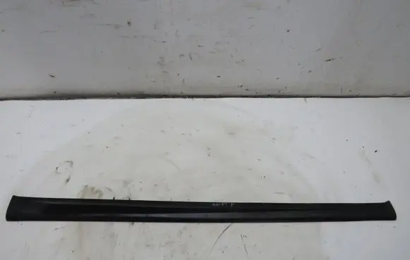 Suzuki Swift II Front sill (body part) KRIS235789