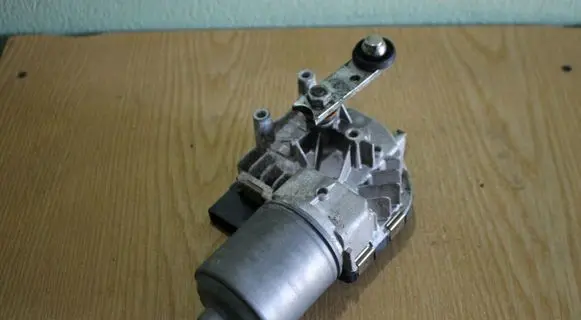 Volkswagen PASSAT B6 Wiper motor 3C2955119