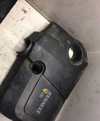 Renault Megane II Engine cover (trim)