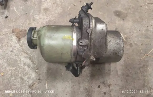 Opel Zafira A Power steering pump 1040085003094