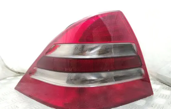 Mercedes-Benz S W220 Rear/tail lights A2208200166