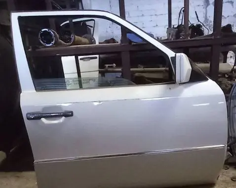 Mercedes-Benz E W124 Front door