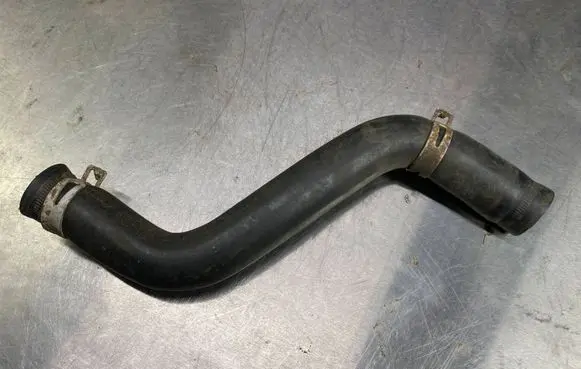 Volkswagen Golf II Engine coolant pipe/hose 191121051